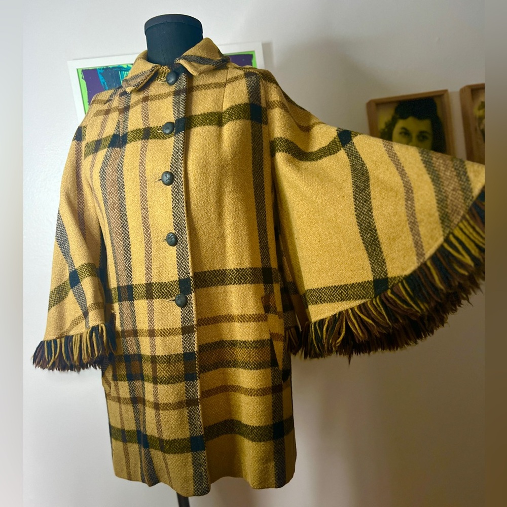 70s plaid cape coat with fringe trim angel sleeves sz sm. A magical piece!